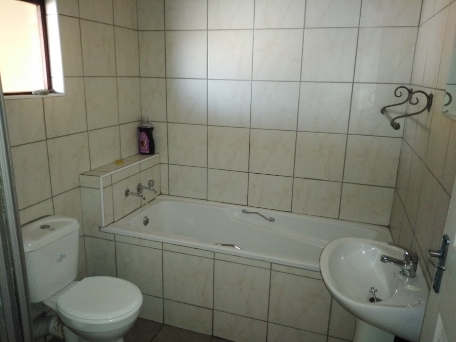 1 Bedroom Property for Sale in Brandwag Free State